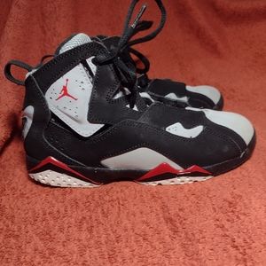 NIKE Jordan True Flight Shoes- Black Red Gray - Youth  1.5 - 343796 060